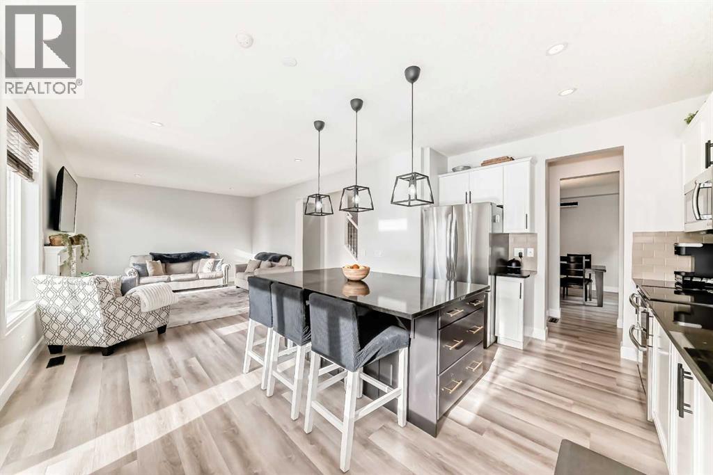 104 Viewpointe Terrace, Chestermere, Alberta  T1X 0R1 - Photo 4 - A2271501