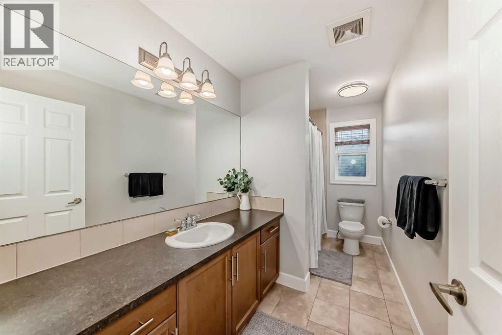 104 Viewpointe Terrace, Chestermere, Alberta  T1X 0R1 - Photo 32 - A2271501