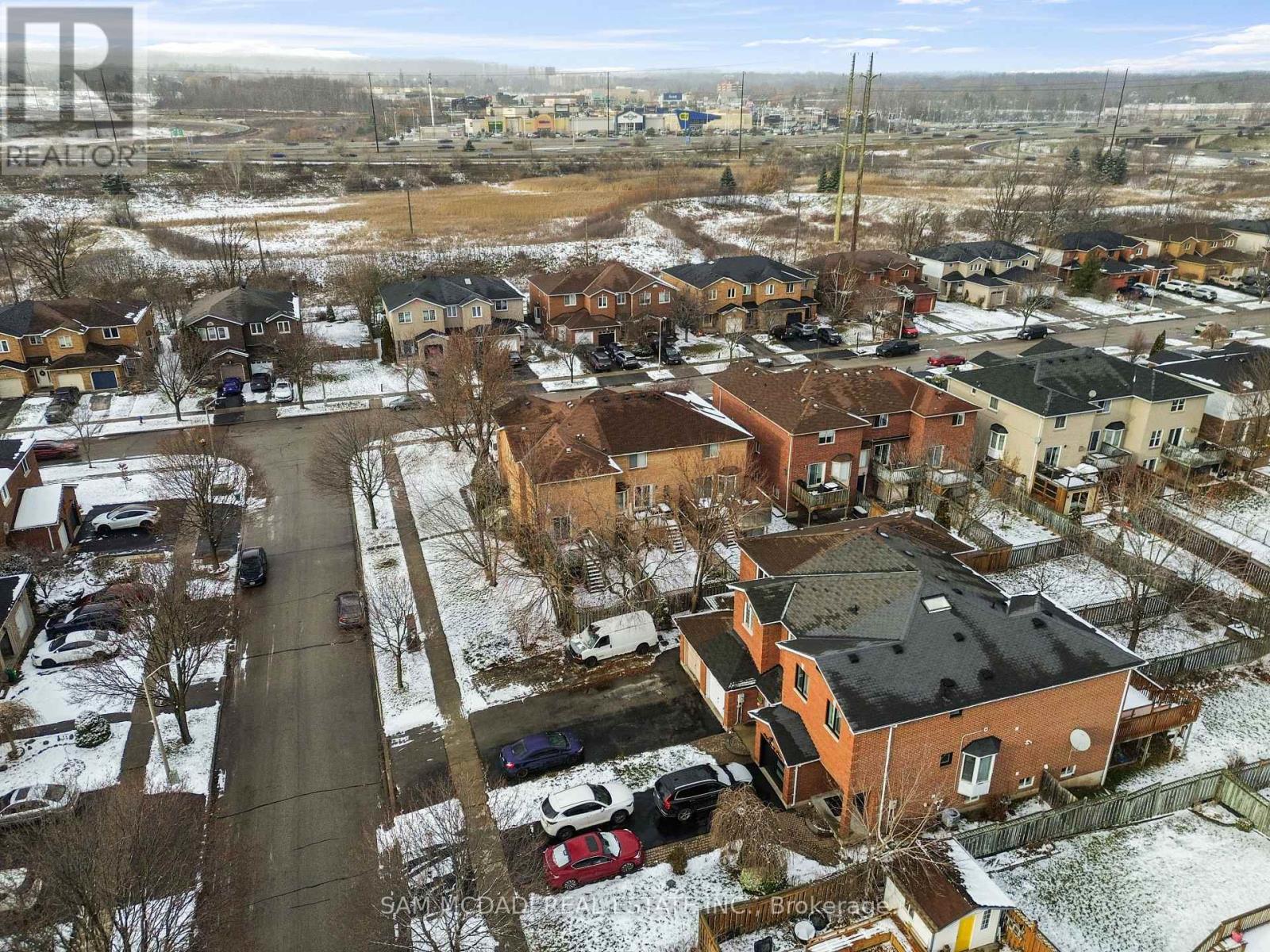 1073 Gabriel Place, Burlington, Ontario  L7R 4J6 - Photo 37 - W12613948