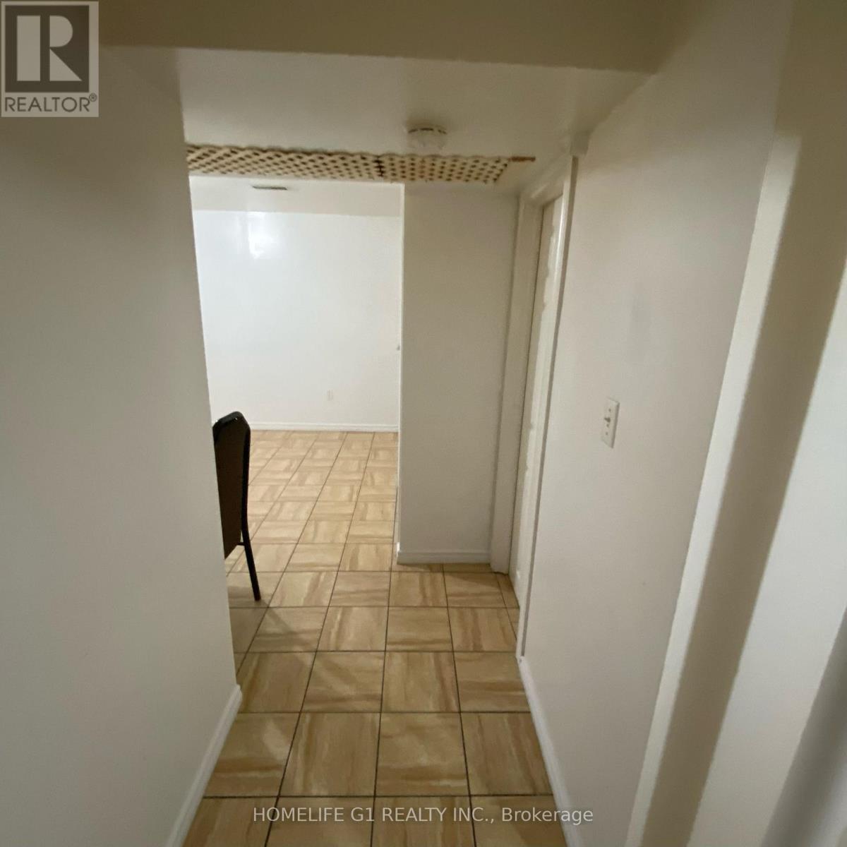 41 Purebrook Avenue, Brampton (Bram East), Ontario  L6P 2P5 - Photo 5 - W12613952