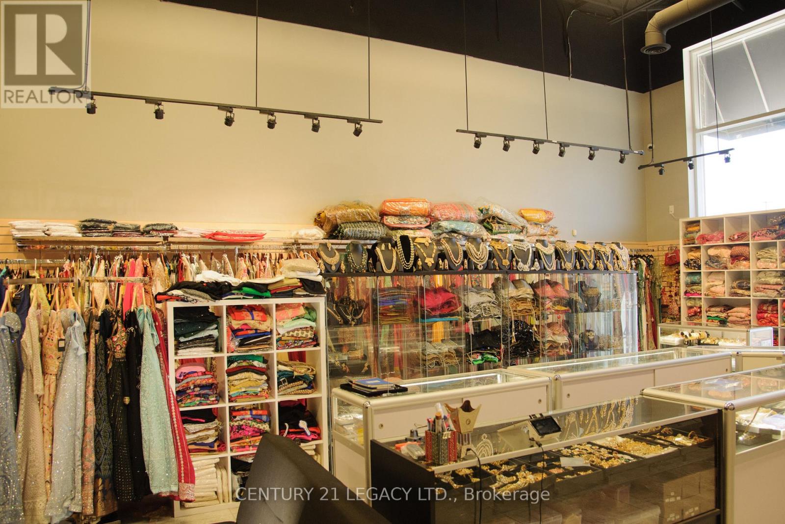 29 - 30 Maritime Ontario Boulevard, Brampton, Ontario  L6S 0C2 - Photo 12 - W12613972