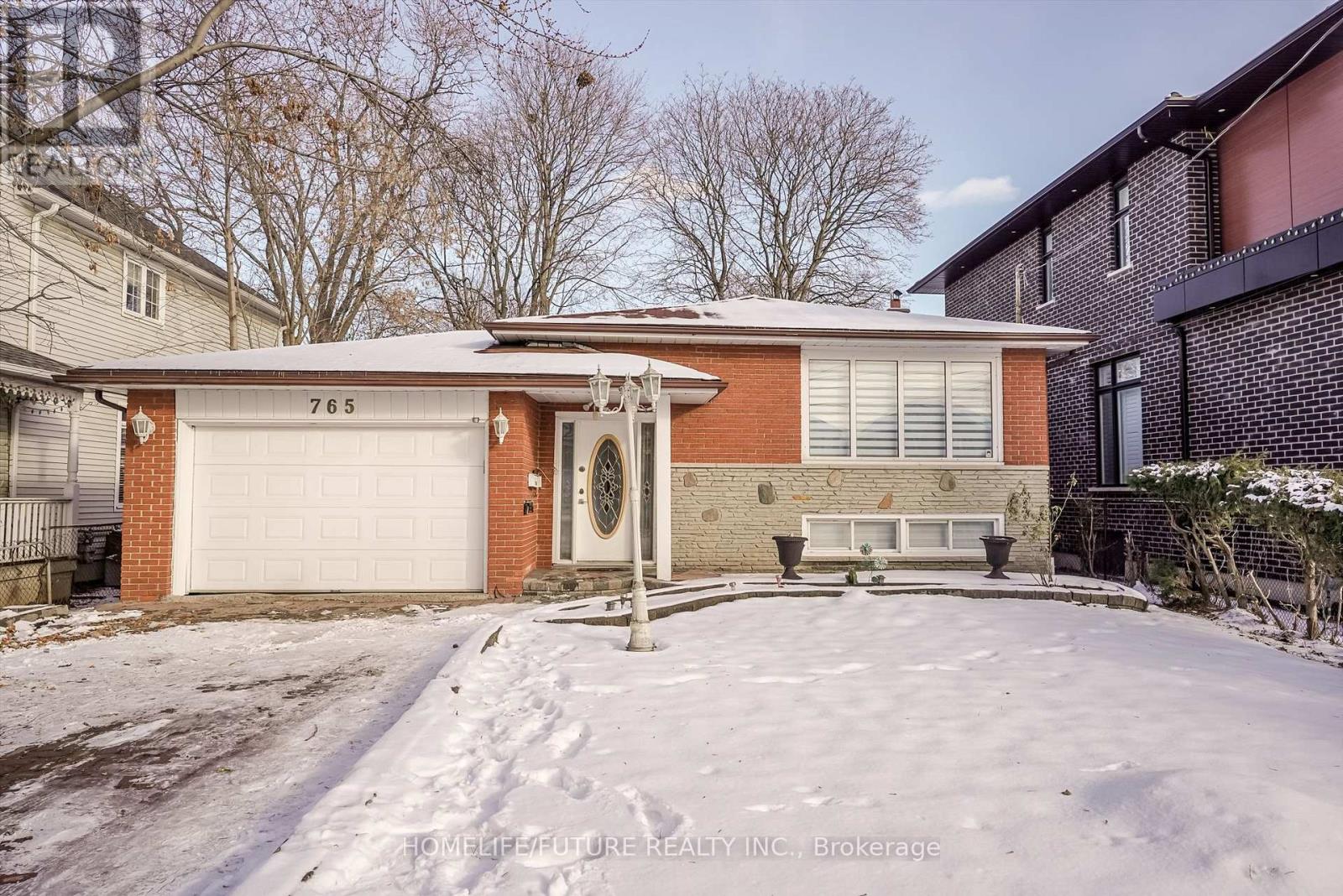 BSMT - 765 MORRISH ROAD, Toronto, Ontario