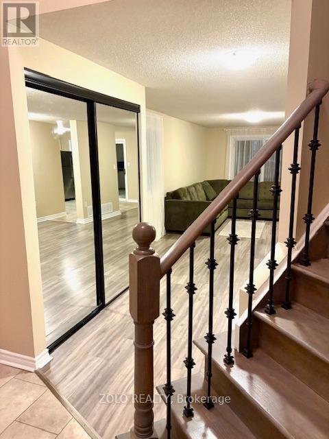 174 Tunbridge Road, Barrie, Ontario  L4M 6S1 - Photo 4 - S12587106