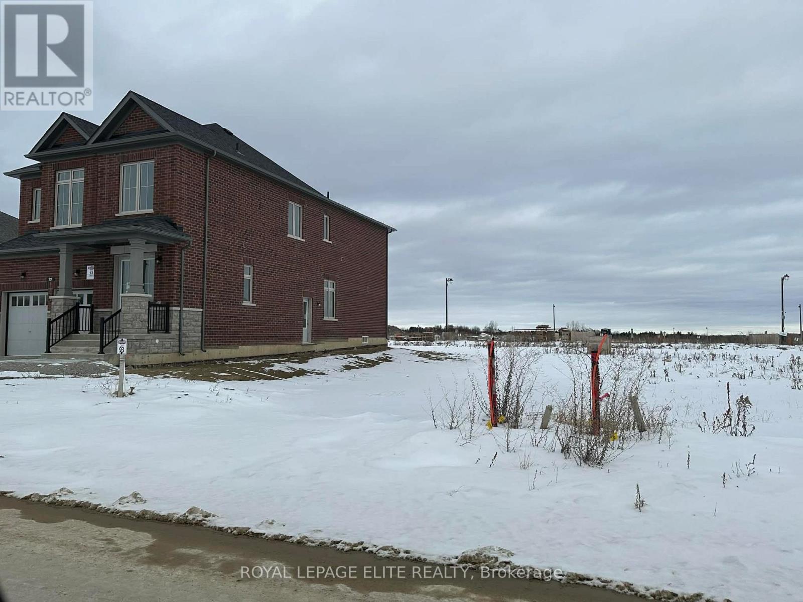 23 Addison Street, Caledon, Ontario  L7C 4P6 - Photo 3 - W12607748