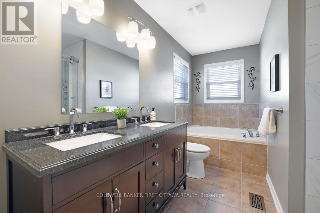 104 Streamside Crescent, Ottawa, Ontario  K2W 0A9 - Photo 32 - X12613794