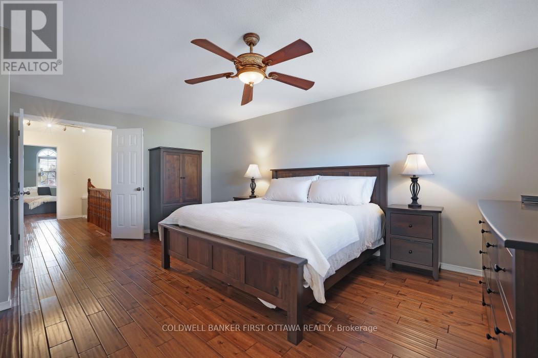 104 Streamside Crescent, Ottawa, Ontario  K2W 0A9 - Photo 31 - X12613794