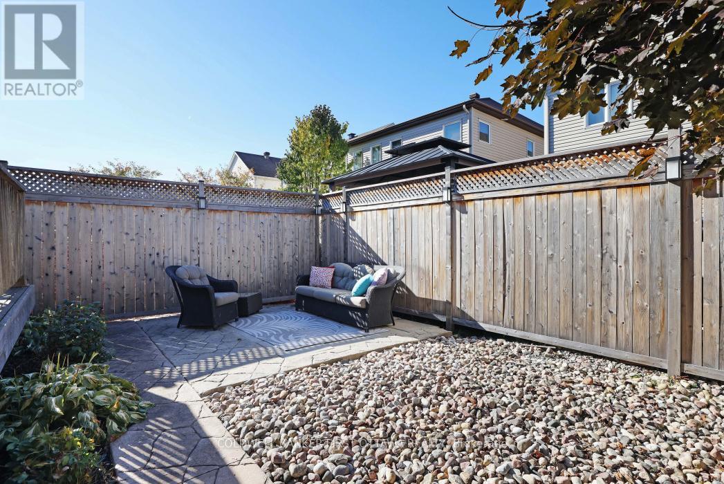 104 Streamside Crescent, Ottawa, Ontario  K2W 0A9 - Photo 37 - X12613794