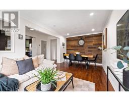 19 IXWORTH ROAD, Toronto, Ontario