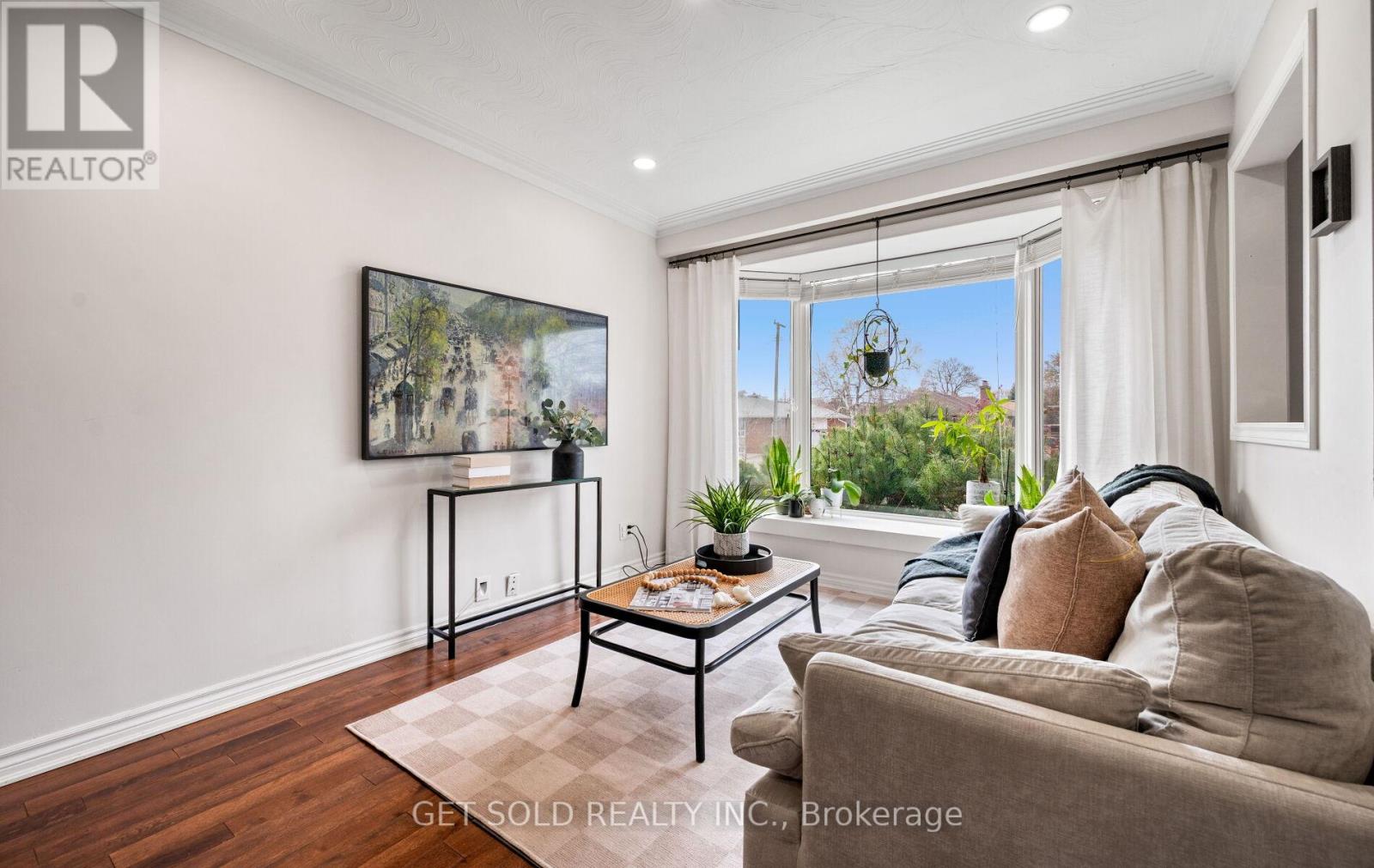 19 Ixworth Road, Toronto, Ontario  M9W 4R7 - Photo 5 - W12589698