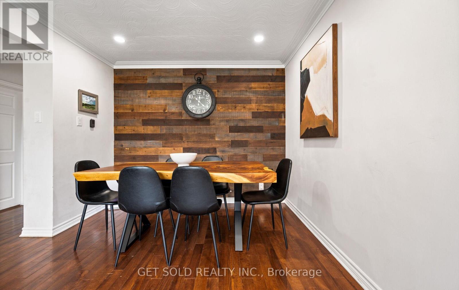 19 Ixworth Road, Toronto, Ontario  M9W 4R7 - Photo 7 - W12589698