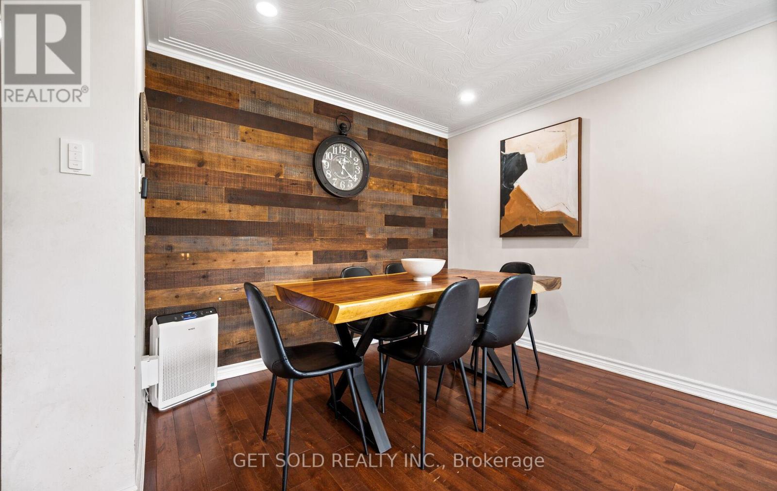 19 Ixworth Road, Toronto, Ontario  M9W 4R7 - Photo 8 - W12589698