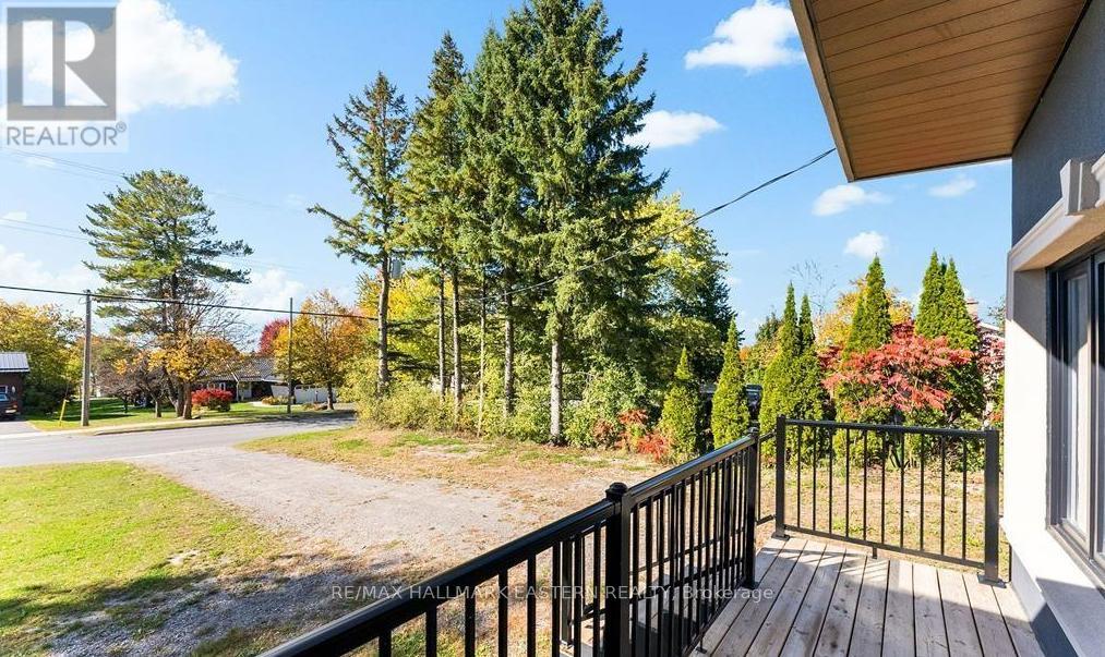 1037 East Communication Road, Selwyn, Ontario  K0L 1H0 - Photo 7 - X12614020