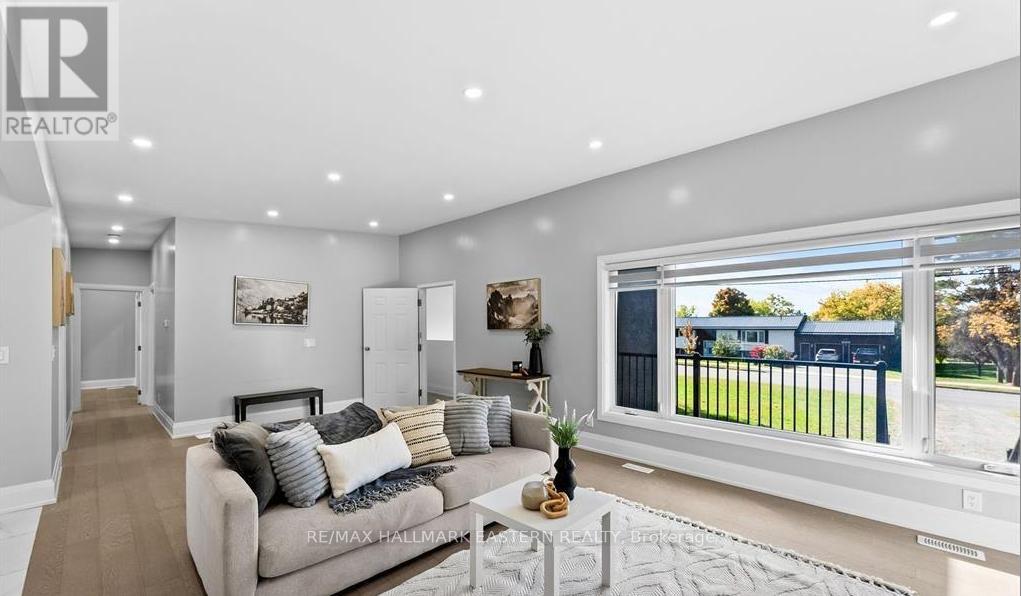 1037 East Communication Road, Selwyn, Ontario  K0L 1H0 - Photo 9 - X12614020