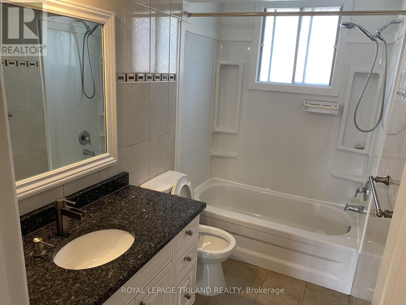 Main - 1072 Jalna Boulevard, London South, Ontario  N6E 2J5 - Photo 8 - X12614004