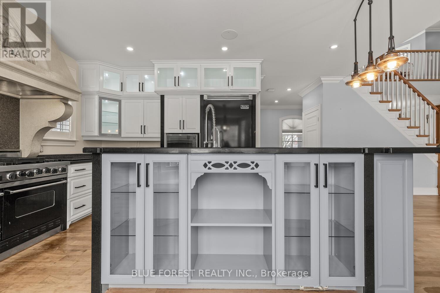 2955 Catherine Street, Thames Centre, Ontario  N0L 1G4 - Photo 13 - X12614106