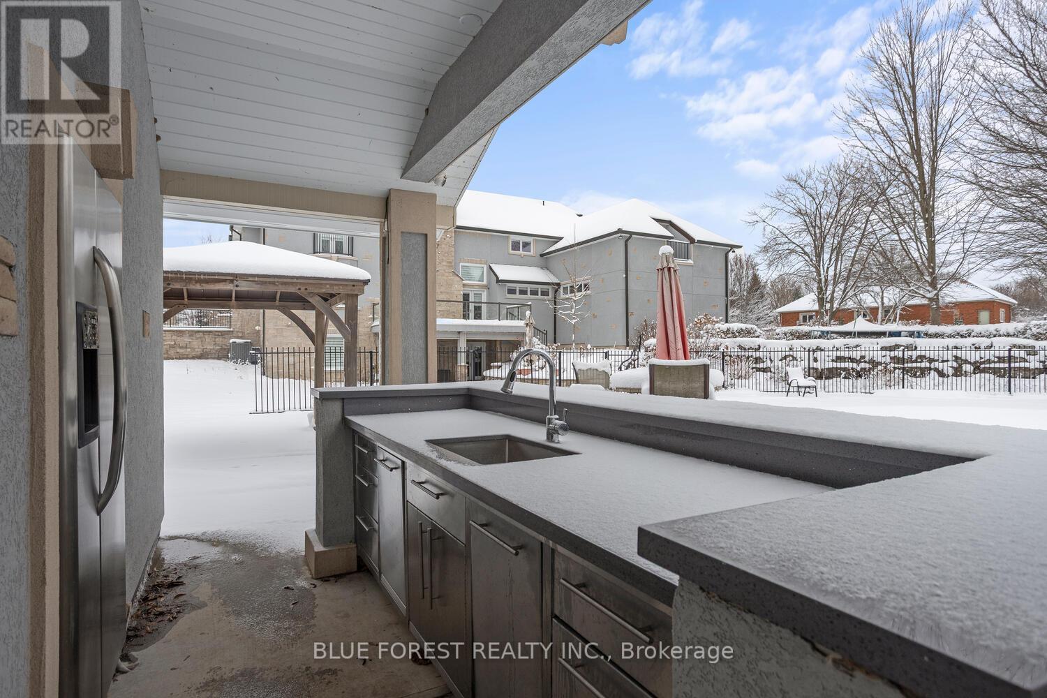 2955 Catherine Street, Thames Centre, Ontario  N0L 1G4 - Photo 43 - X12614106