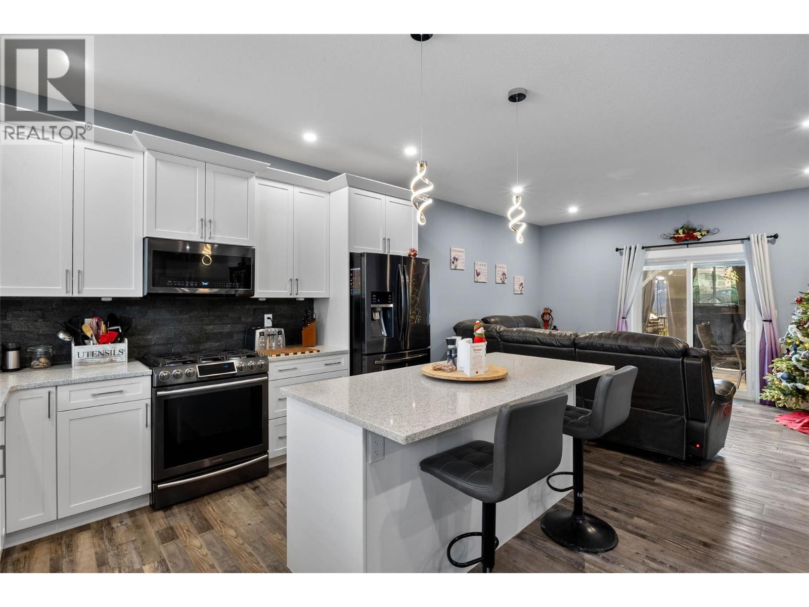 248 Calcite Drive, Logan Lake, British Columbia  V0K 1W0 - Photo 3 - 10370811