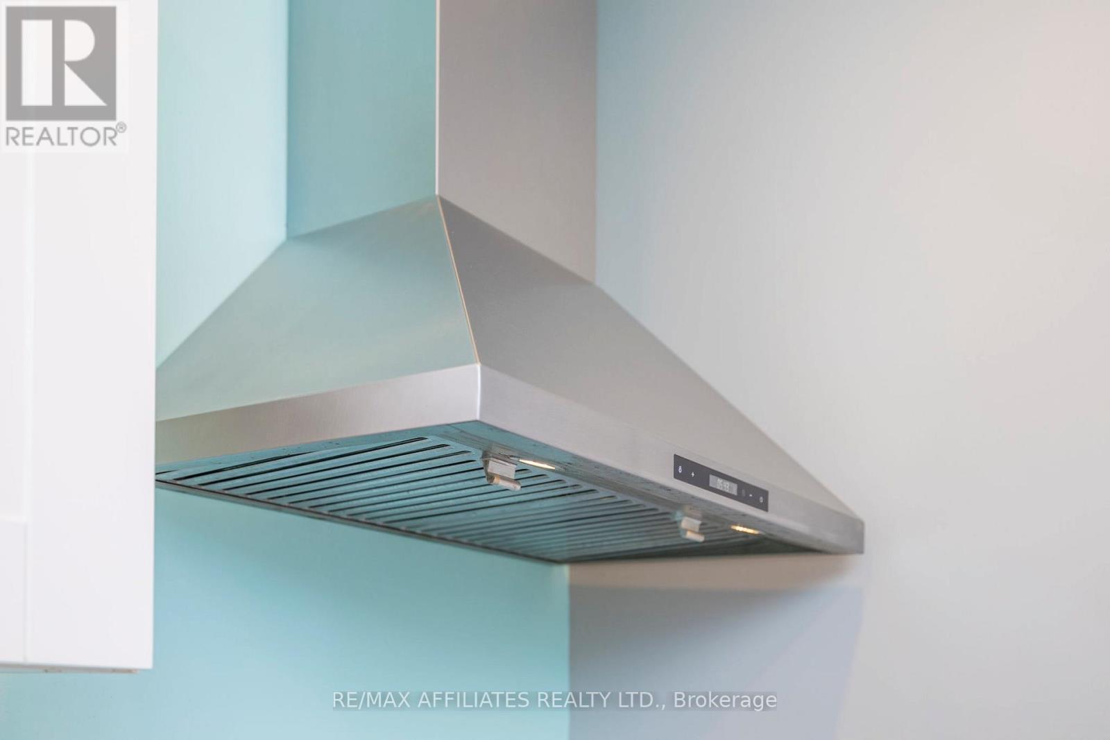 910 Borland Drive, Ottawa, Ontario  K1E 1X6 - Photo 17 - X12614012