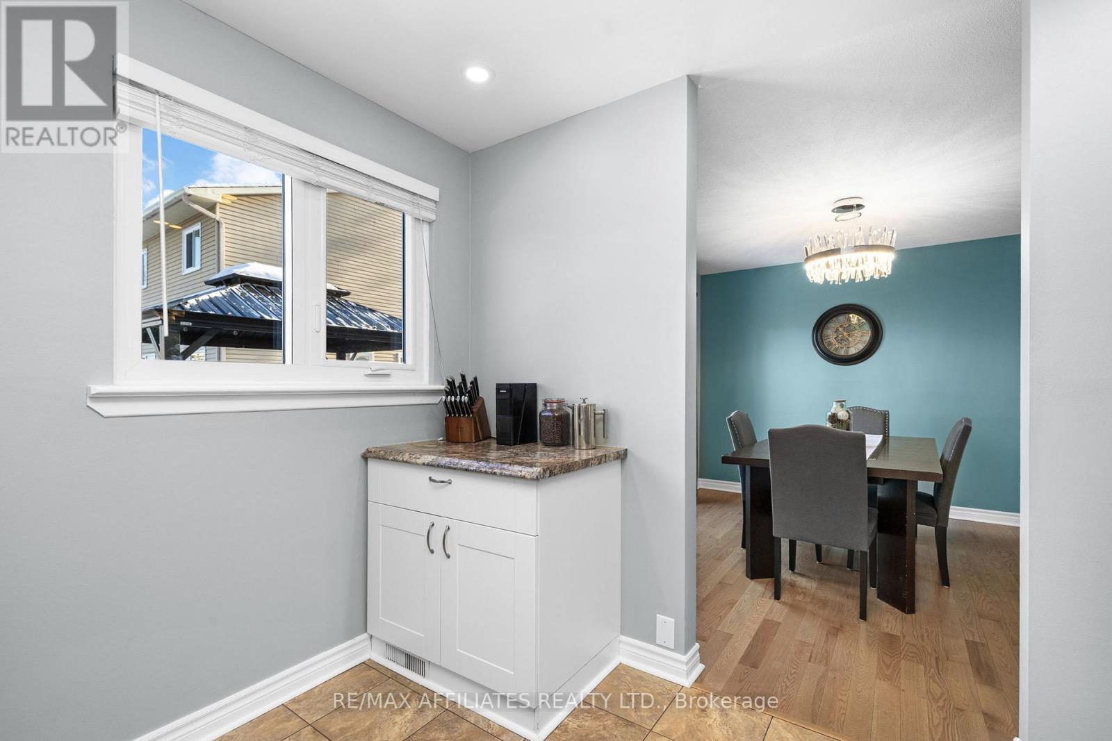 910 Borland Drive, Ottawa, Ontario  K1E 1X6 - Photo 21 - X12614012