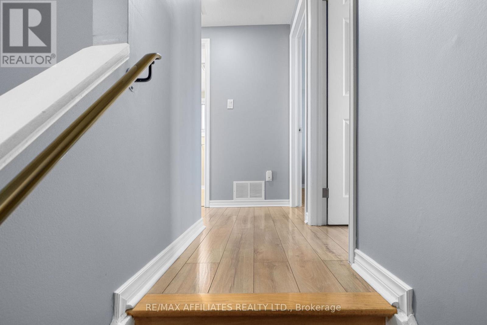 910 Borland Drive, Ottawa, Ontario  K1E 1X6 - Photo 23 - X12614012