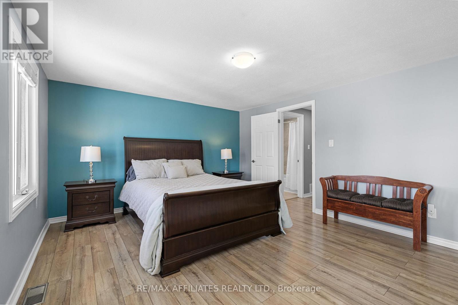 910 Borland Drive, Ottawa, Ontario  K1E 1X6 - Photo 25 - X12614012