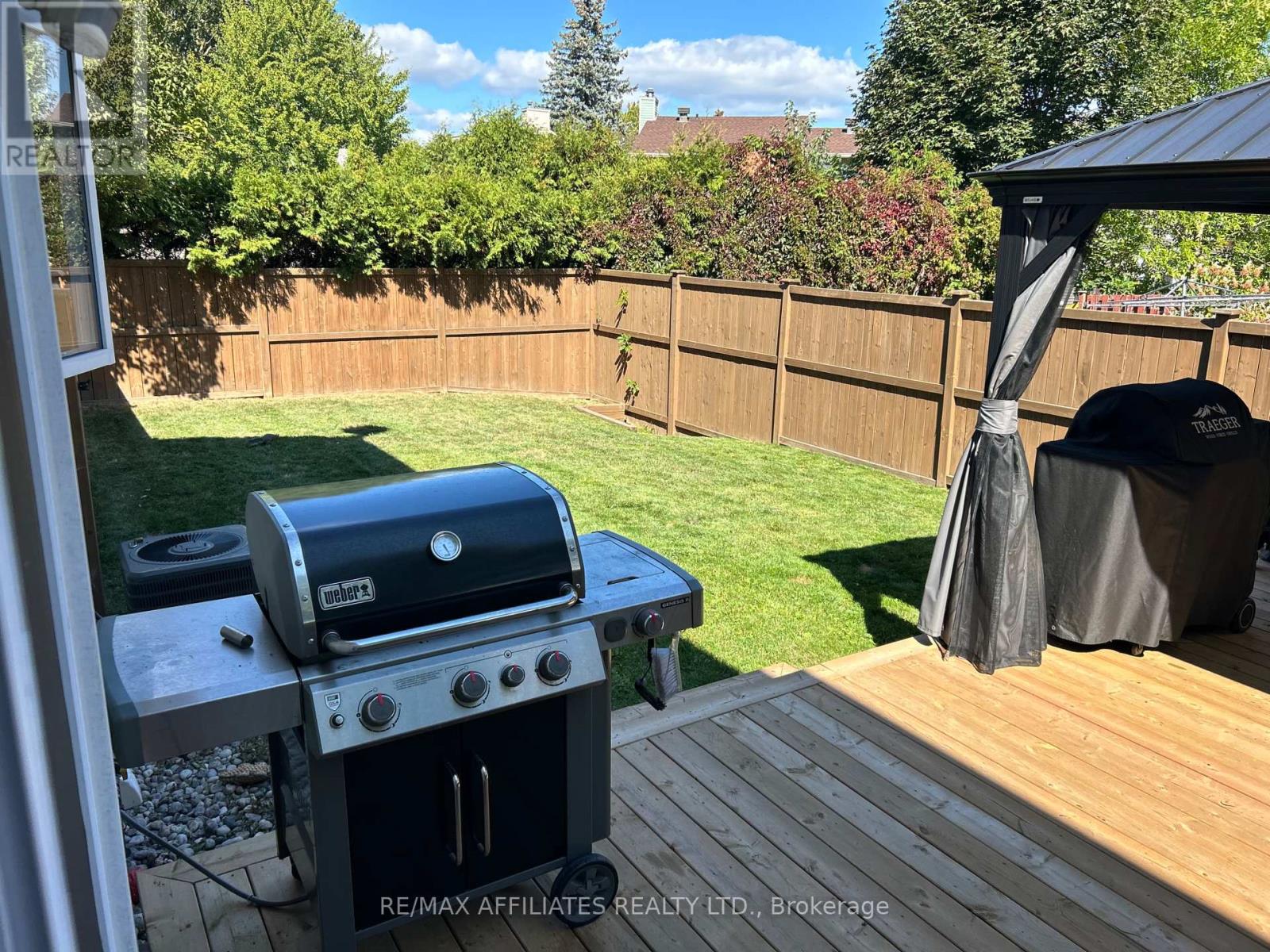 910 Borland Drive, Ottawa, Ontario  K1E 1X6 - Photo 46 - X12614012