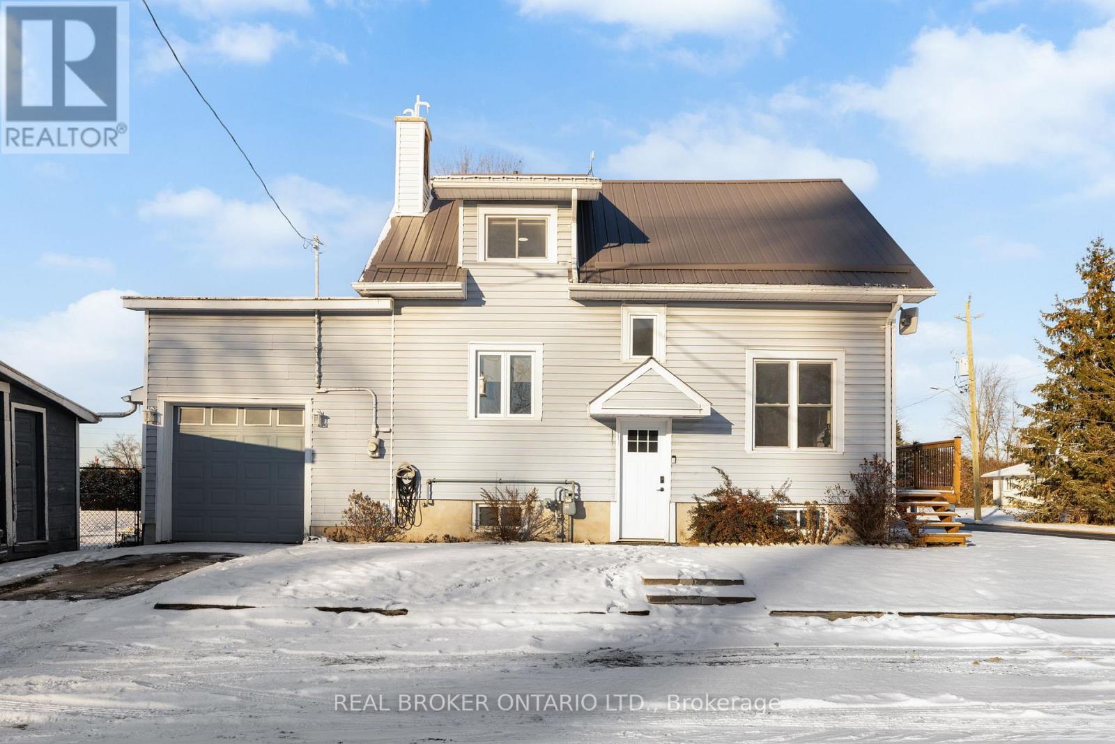 11505 Queen Street, North Dundas, Ontario  K0E 1J0 - Photo 2 - X12614124