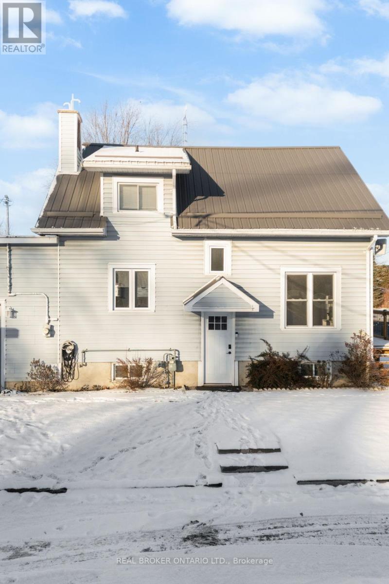 11505 Queen Street, North Dundas, Ontario  K0E 1J0 - Photo 3 - X12614124