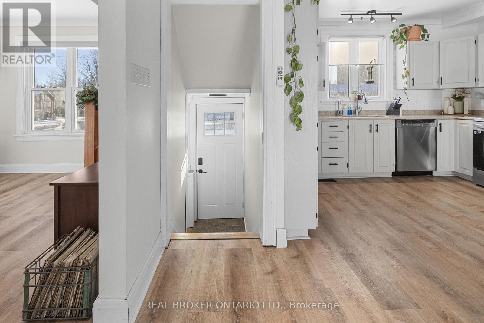 11505 Queen Street, North Dundas, Ontario  K0E 1J0 - Photo 4 - X12614124