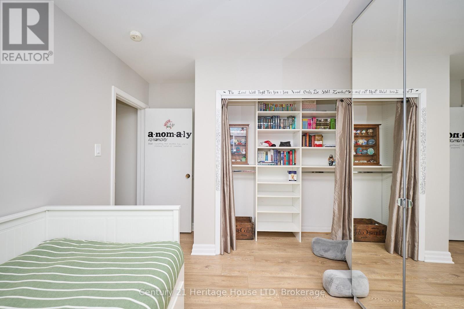 6887 Fairlawn Crescent, Niagara Falls, Ontario  L2G 5B1 - Photo 10 - X12614056