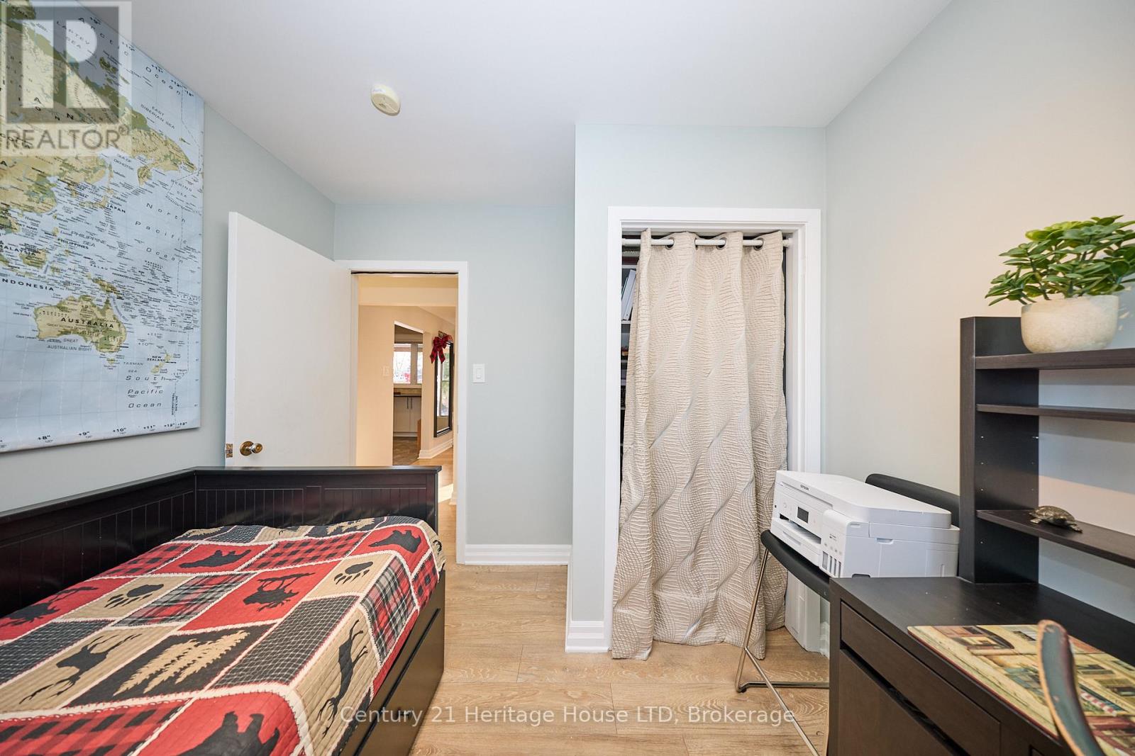 6887 Fairlawn Crescent, Niagara Falls, Ontario  L2G 5B1 - Photo 12 - X12614056