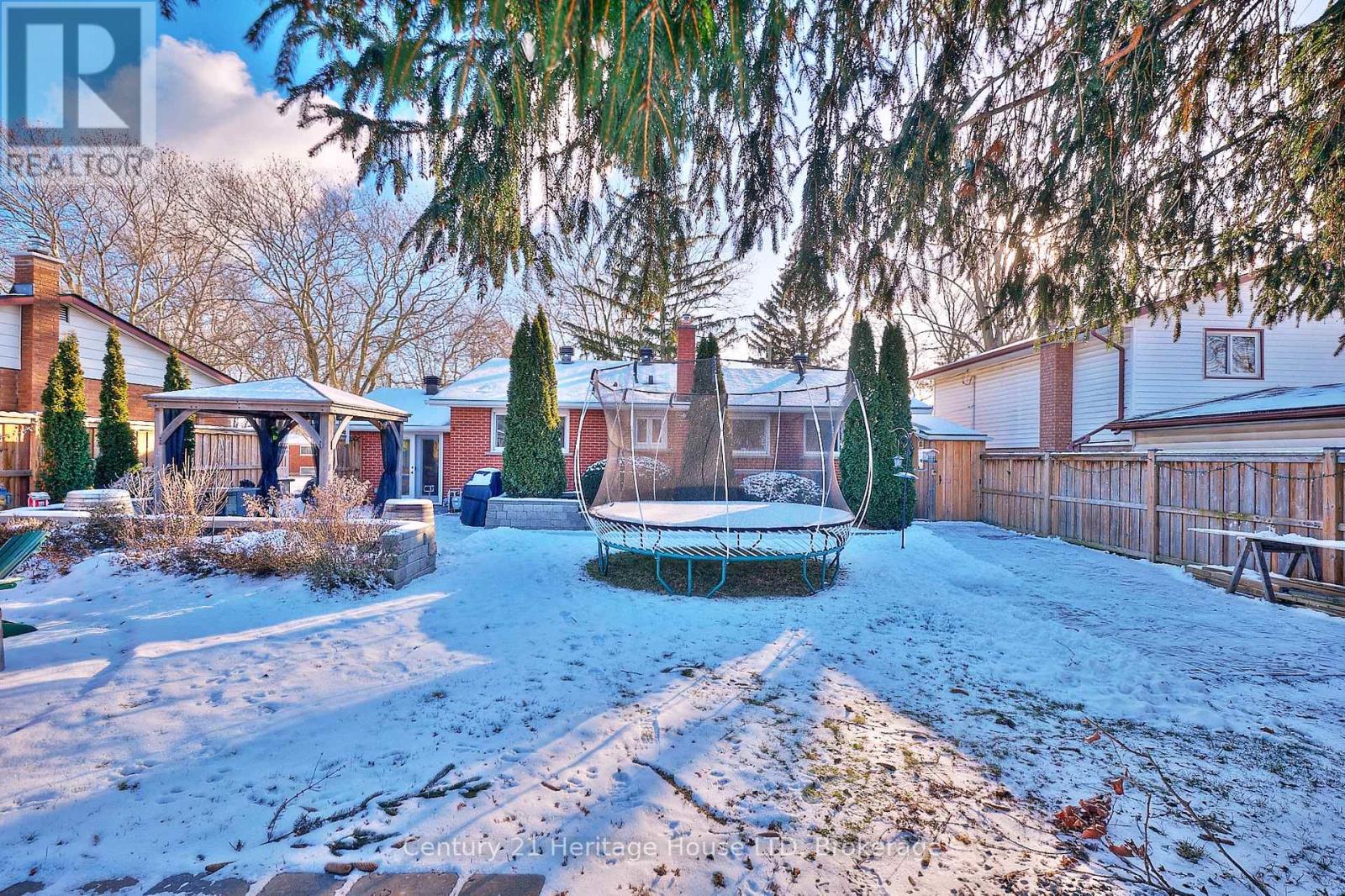 6887 Fairlawn Crescent, Niagara Falls, Ontario  L2G 5B1 - Photo 39 - X12614056