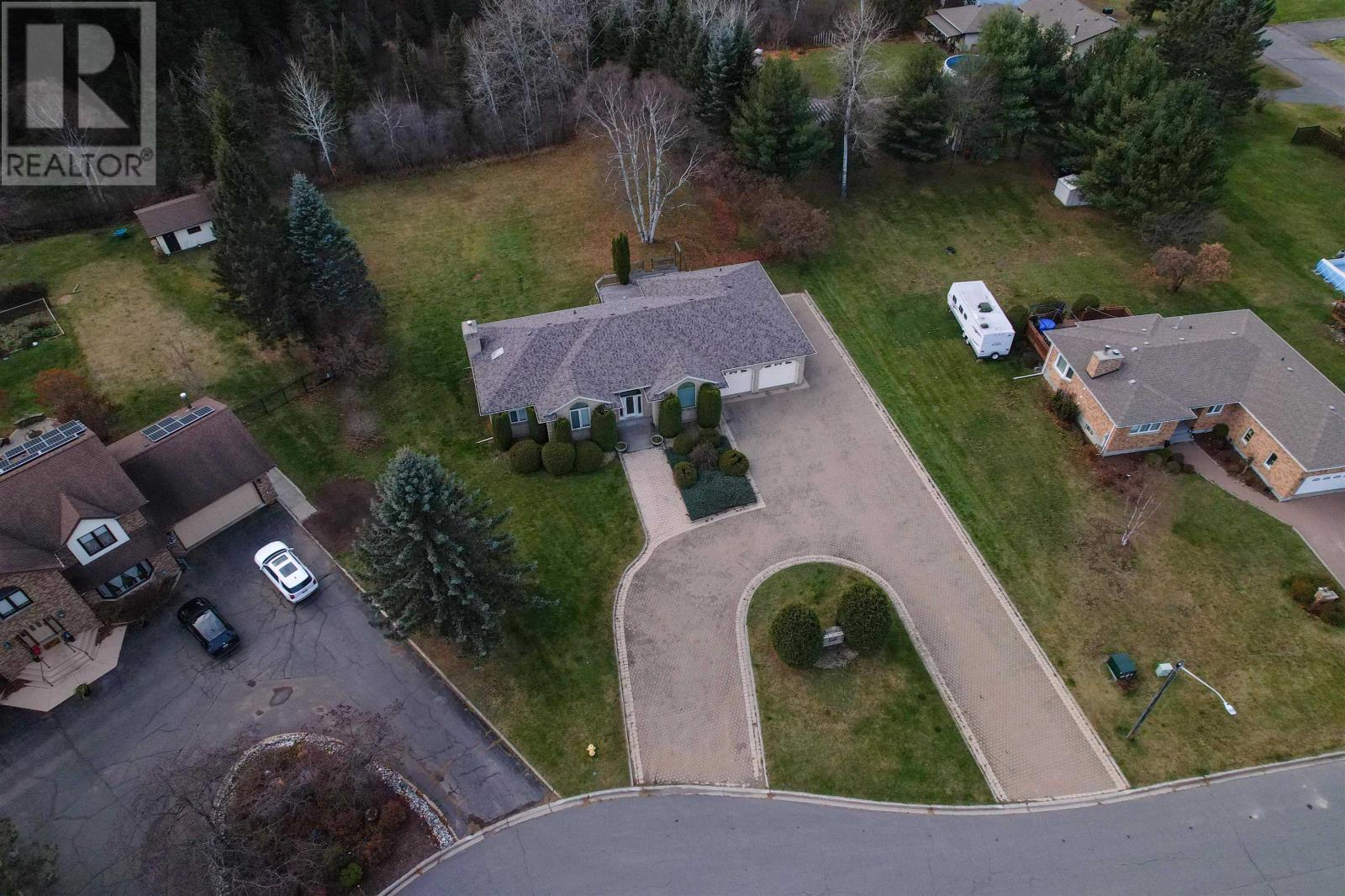 2200 Bordeaux Cres, Thunder Bay, Ontario  P7K 1C2 - Photo 19 - TB253643