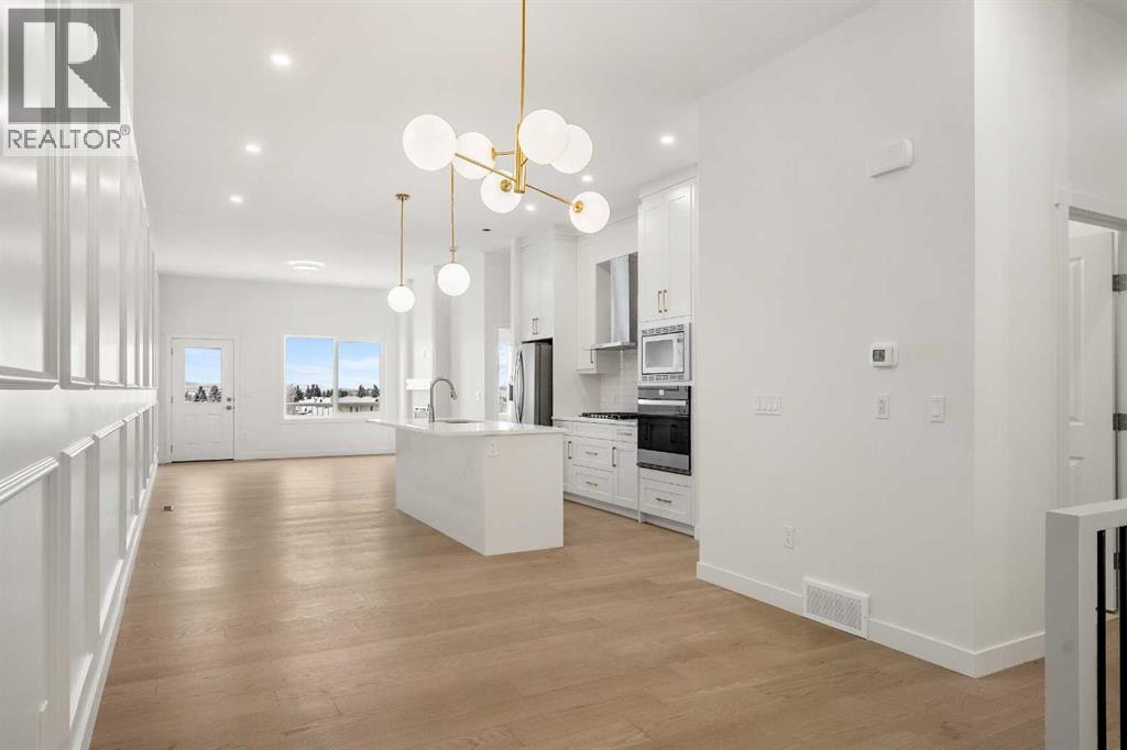 27 Wolf Crescent, Okotoks, Alberta  T1S 5V1 - Photo 3 - A2266958