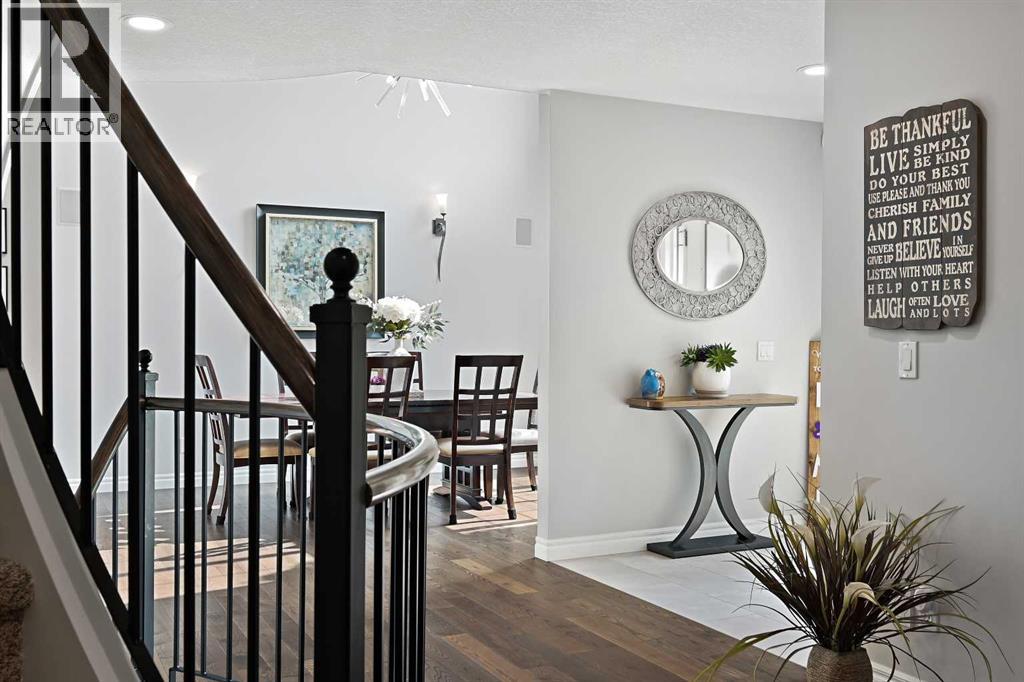 95 Panorama Hills View Nw, Calgary, Alberta  T3K 5B8 - Photo 2 - A2273909