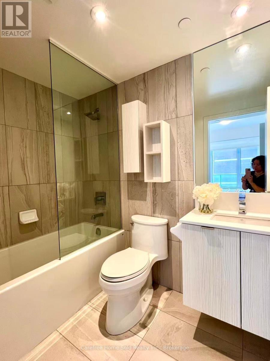 908 - 195 Redpath Avenue, Toronto, Ontario  M4P 0E4 - Photo 10 - C12442599