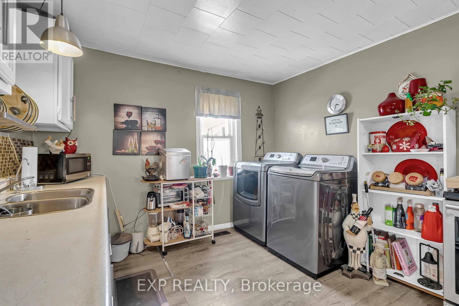 1060 Abbot Street, Cornwall, Ontario  K8J 4R4 - Photo 11 - X12614066