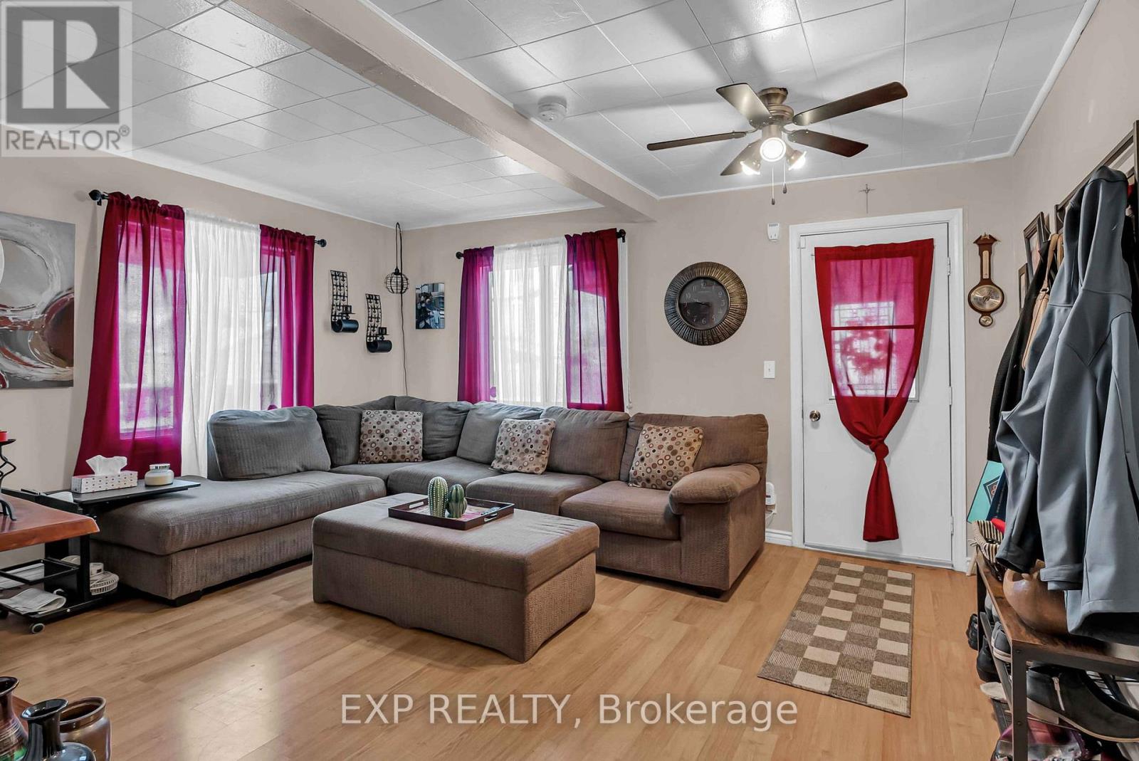 1060 Abbot Street, Cornwall, Ontario  K8J 4R4 - Photo 4 - X12614066