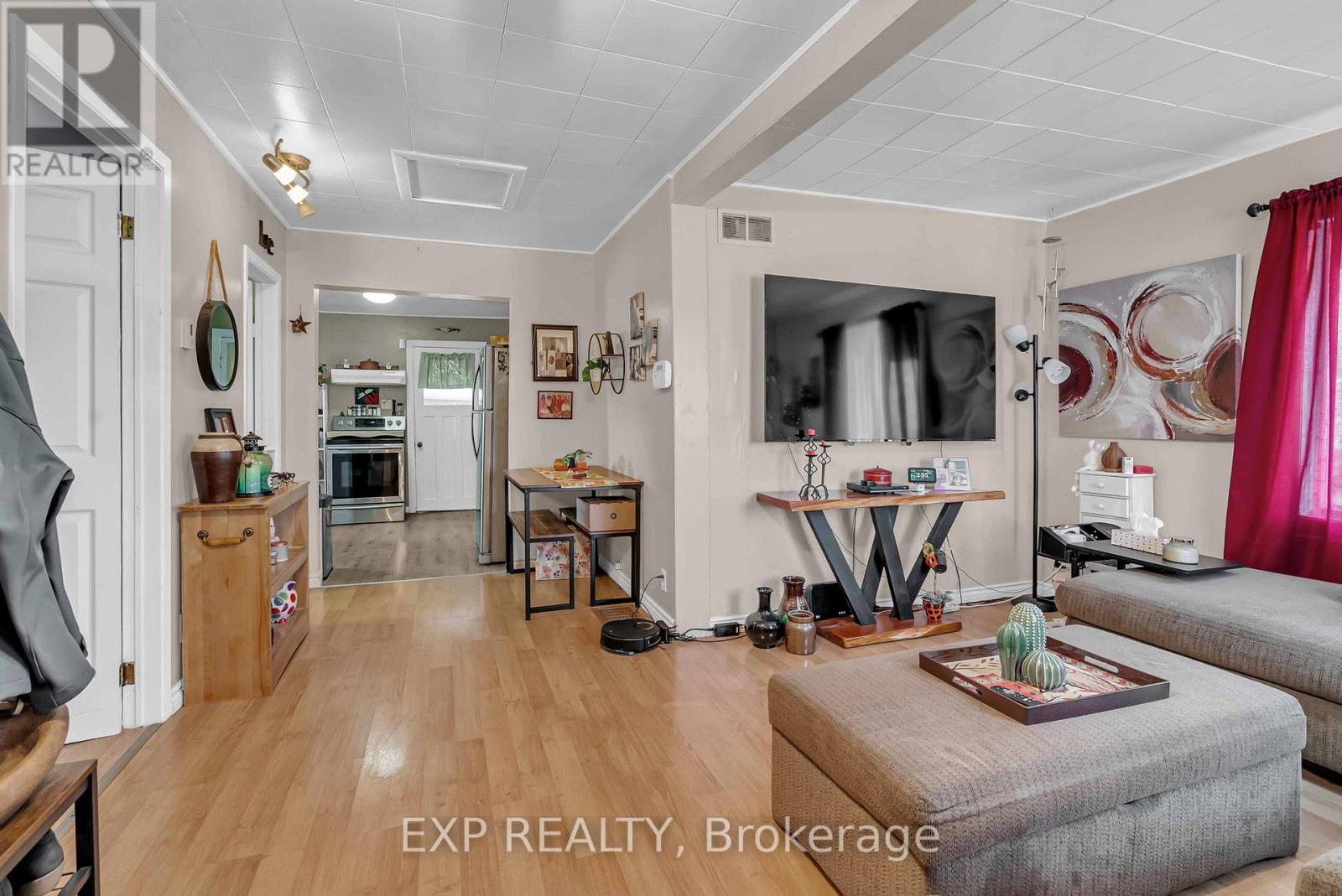 1060 Abbot Street, Cornwall, Ontario  K8J 4R4 - Photo 6 - X12614066