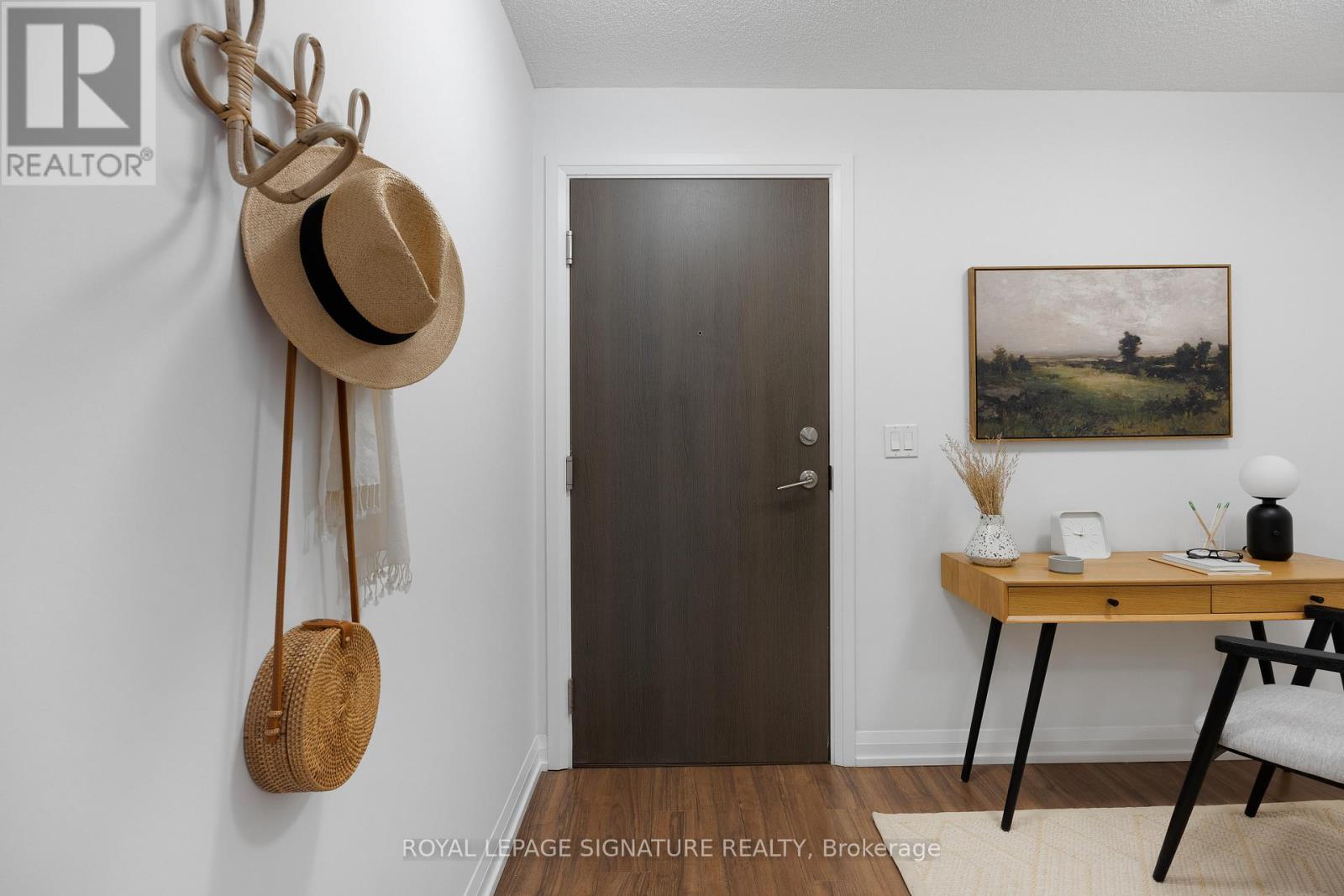 110 - 305 ROEHAMPTON AVENUE, Toronto, Ontario