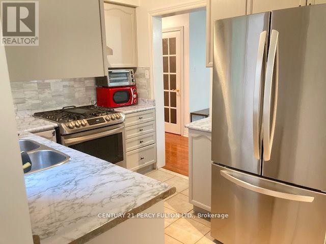 27 Whitewater Street, Whitby, Ontario  L1R 2S8 - Photo 16 - E12614038