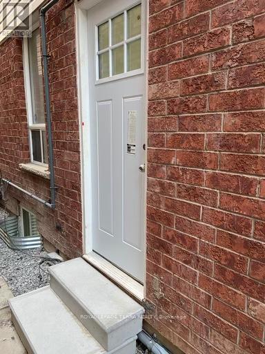 44 HOWLING CRESCENT, Ajax, Ontario