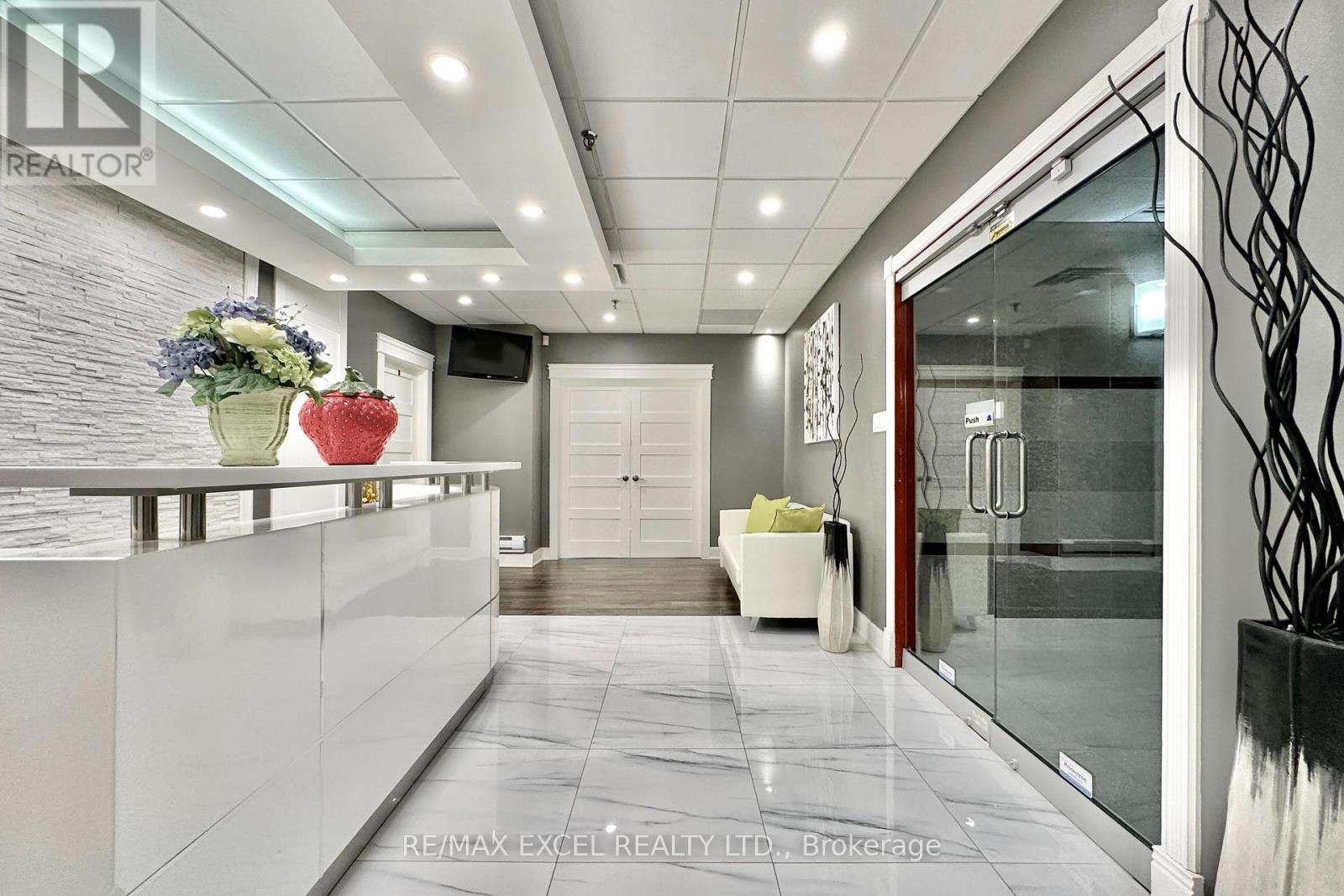 406 & 407 - 3950 14th Avenue, Markham, Ontario  L3R 0A9 - Photo 12 - N12614060