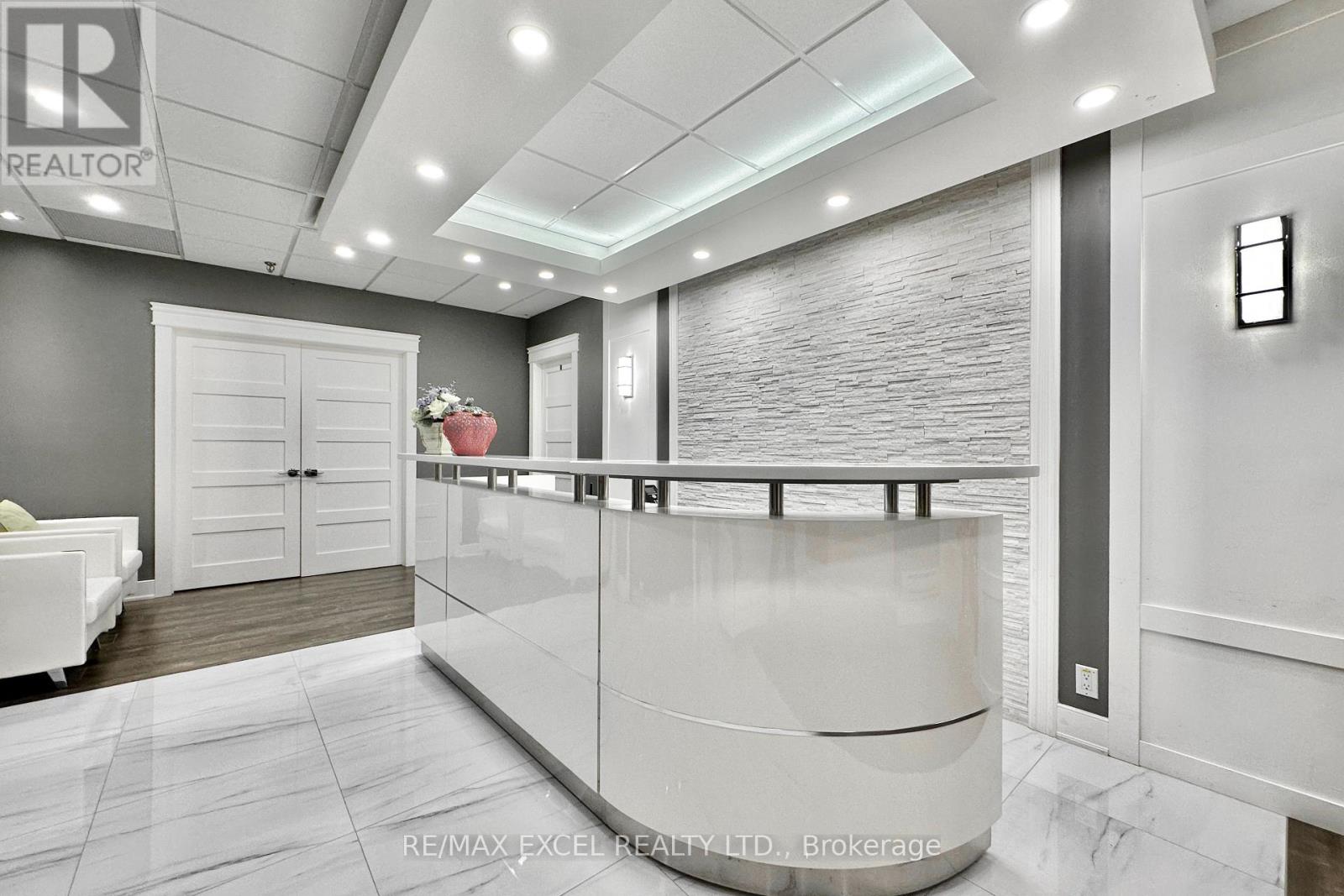 406 & 407 - 3950 14th Avenue, Markham, Ontario  L3R 0A9 - Photo 15 - N12614060