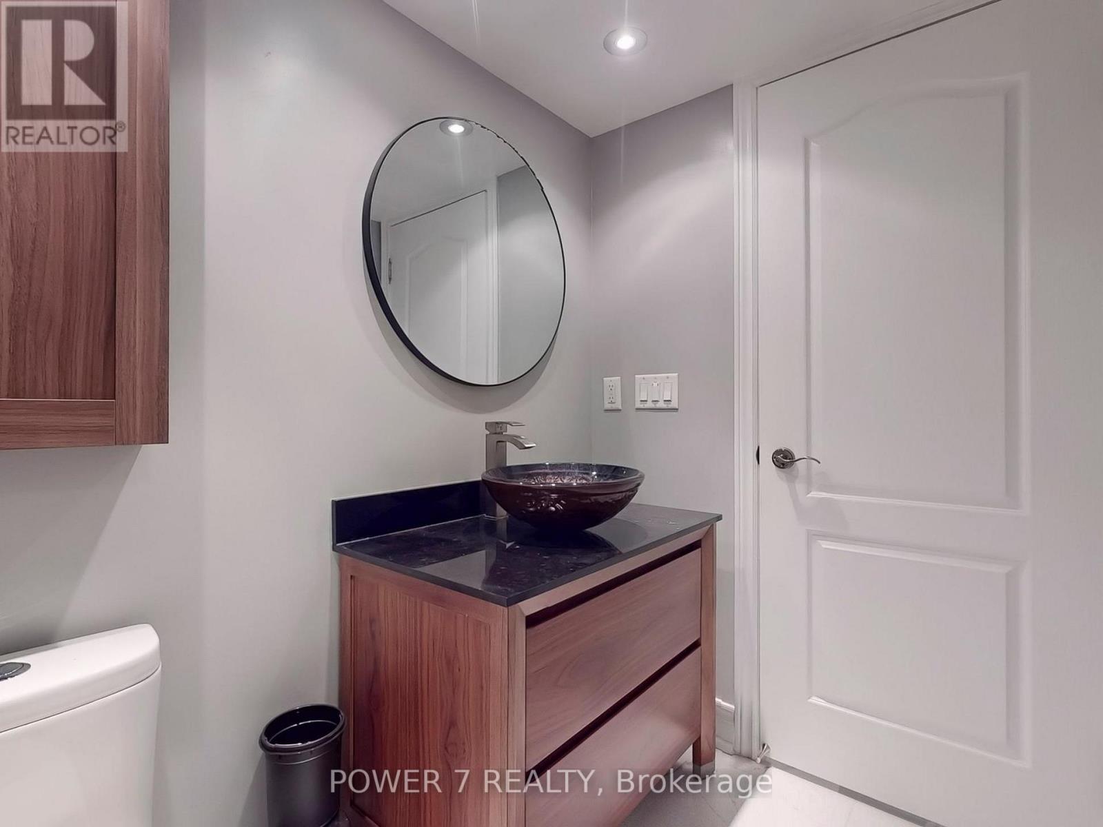 26 Suncrest Boulevard, Markham, Ontario  L3T 7Y4 - Photo 10 - N12614086