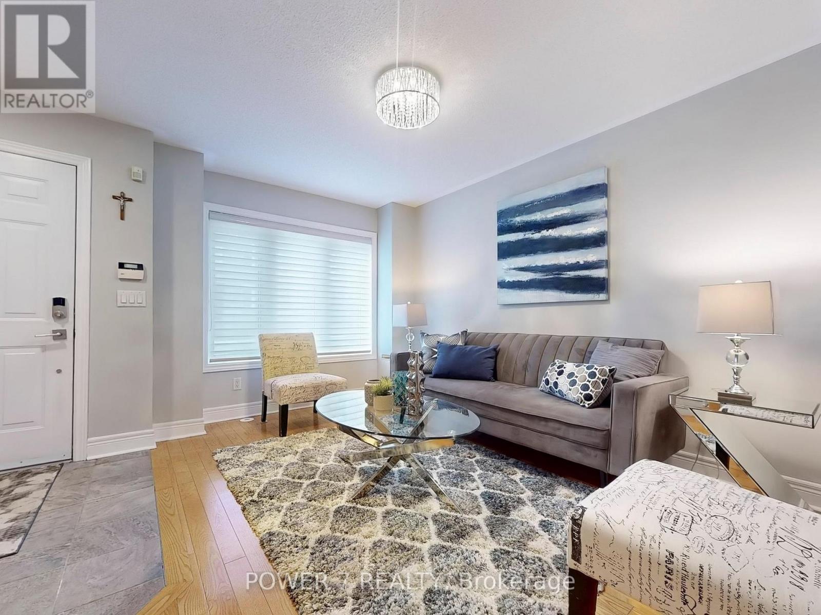 26 Suncrest Boulevard, Markham, Ontario  L3T 7Y4 - Photo 4 - N12614086