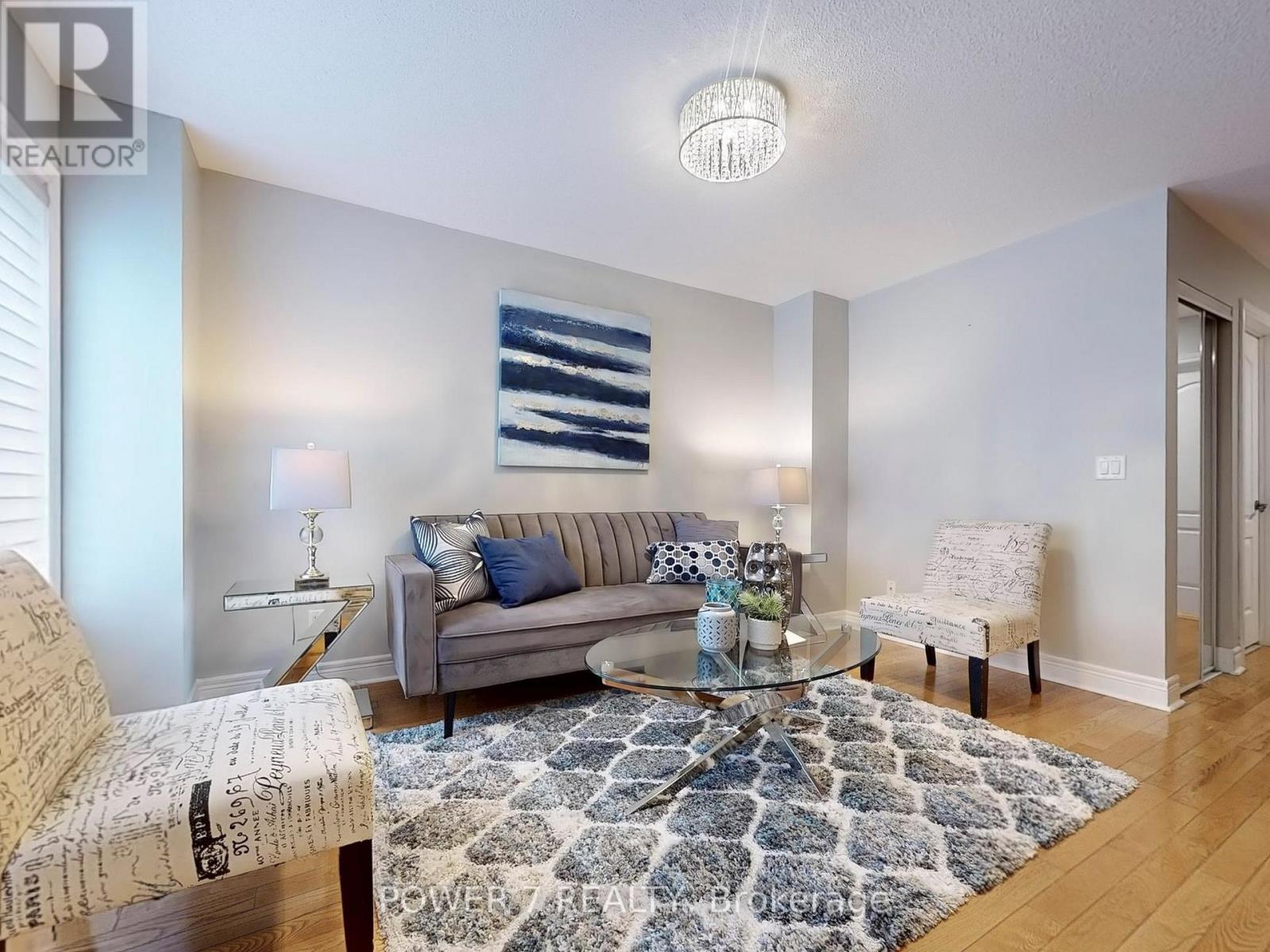 26 Suncrest Boulevard, Markham, Ontario  L3T 7Y4 - Photo 5 - N12614086