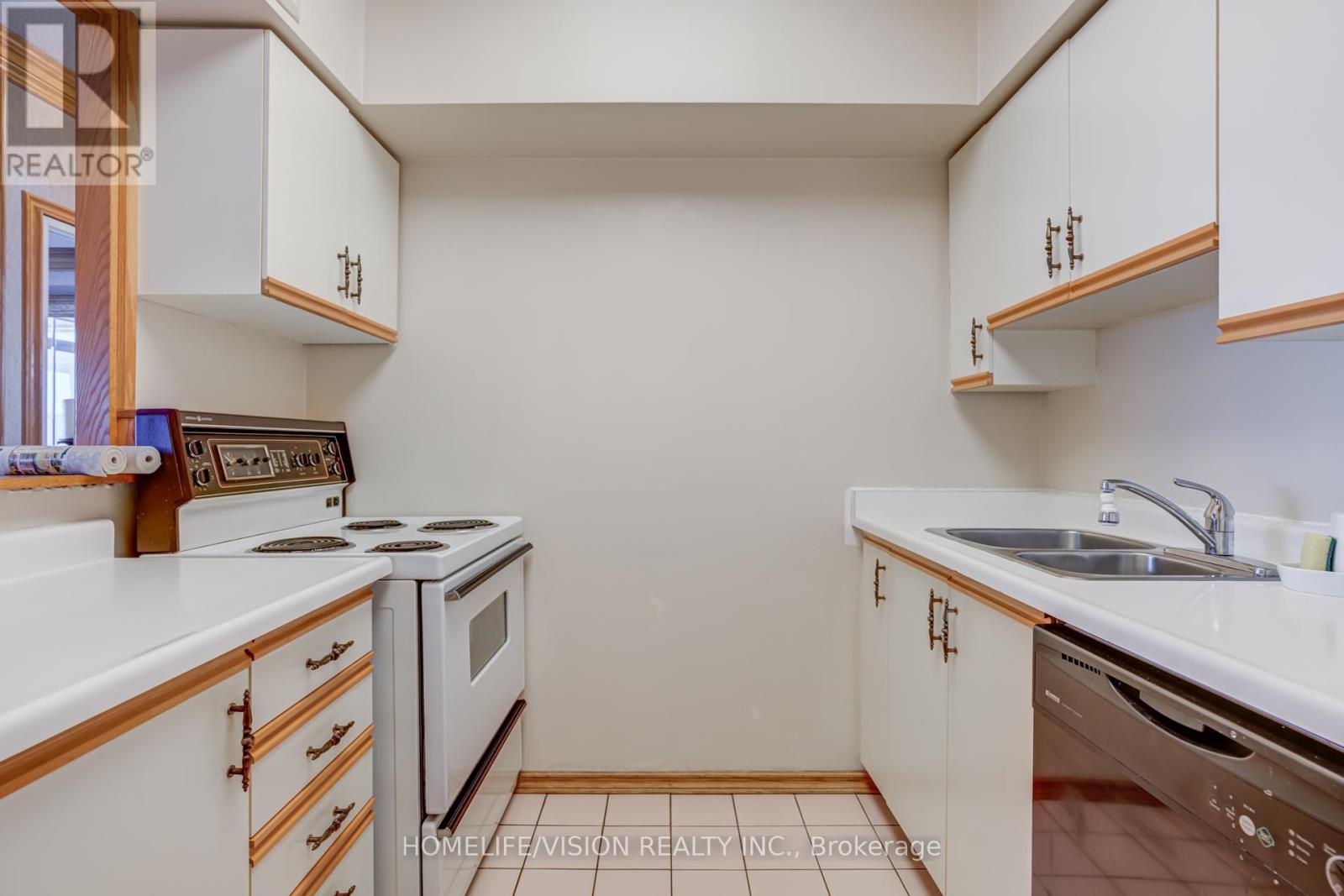 807 - 326 Major Mackenzie Drive E, Richmond Hill, Ontario L4C 1J3 - Photo 16 - N12614088