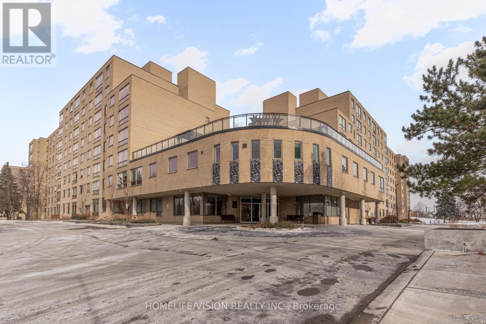 807 - 326 Major Mackenzie Drive E, Richmond Hill, Ontario L4C 1J3 - Photo 2 - N12614088