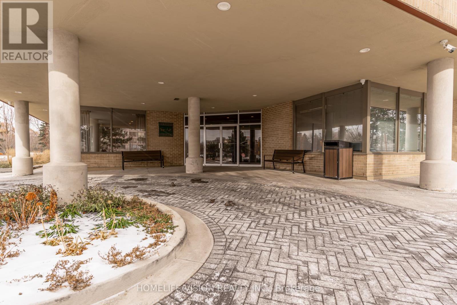 807 - 326 Major Mackenzie Drive E, Richmond Hill, Ontario L4C 1J3 - Photo 5 - N12614088